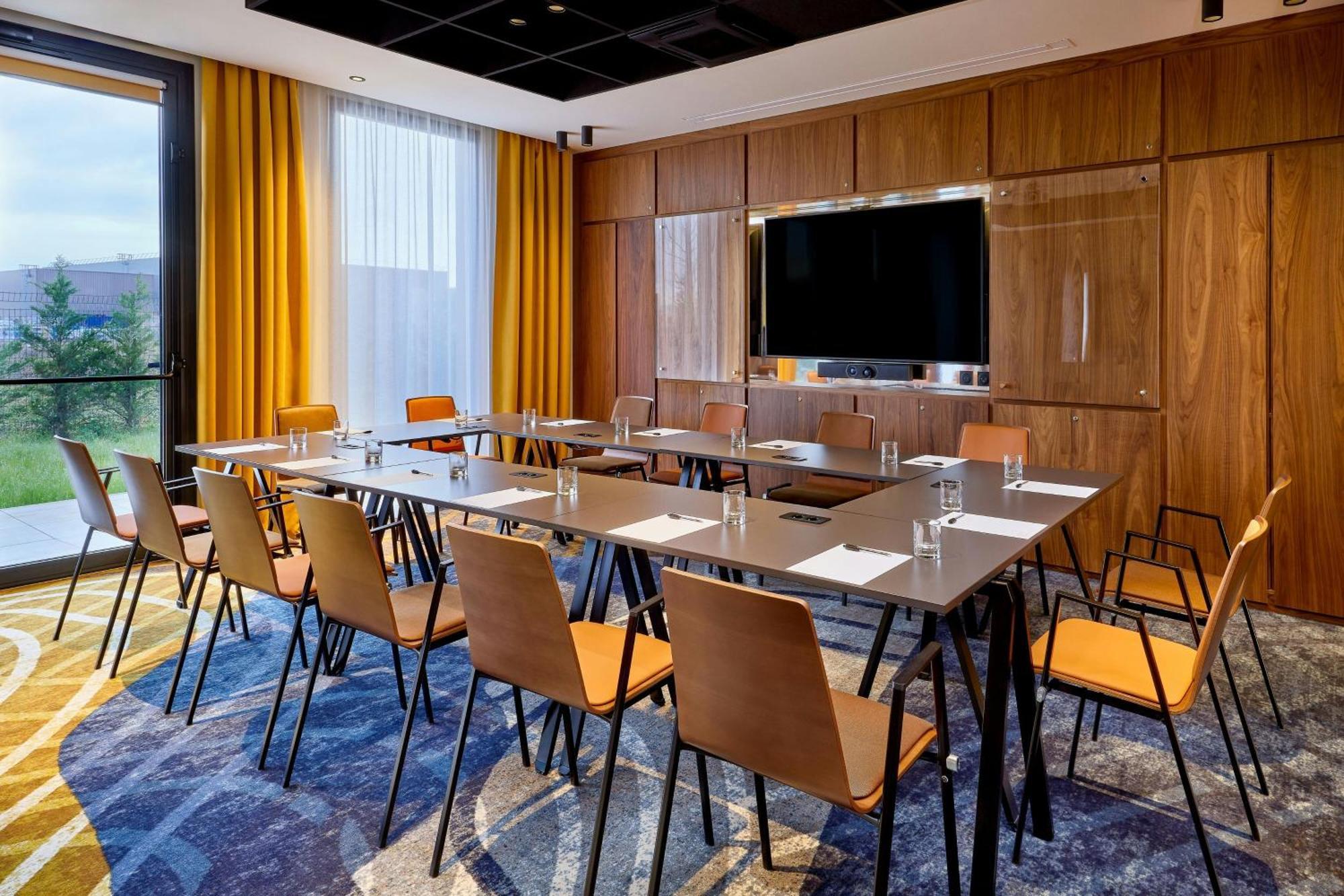 Courtyard By Marriott Lyon Eurexpo Stadium Genas Luaran gambar