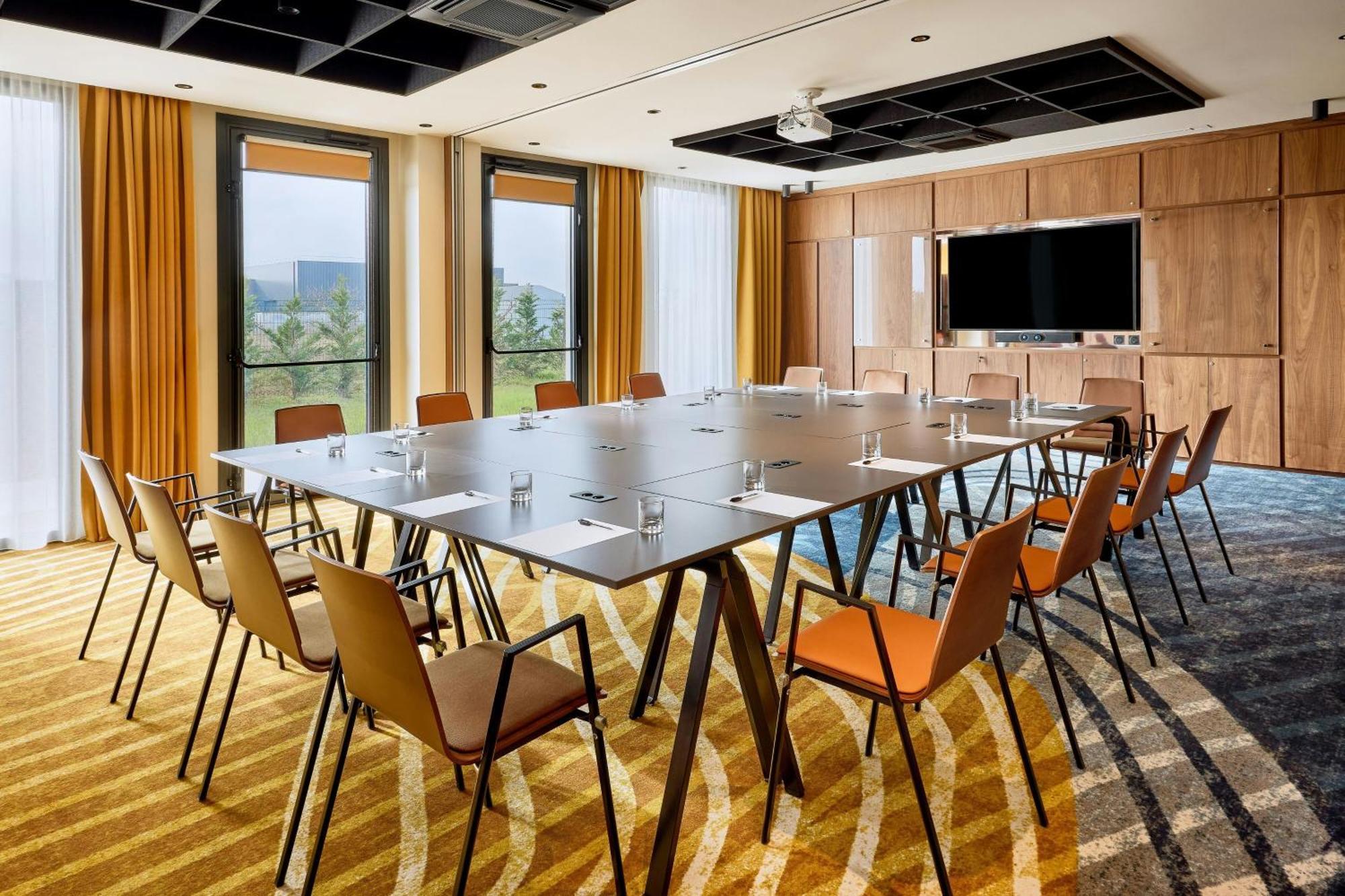 Courtyard By Marriott Lyon Eurexpo Stadium Genas Luaran gambar